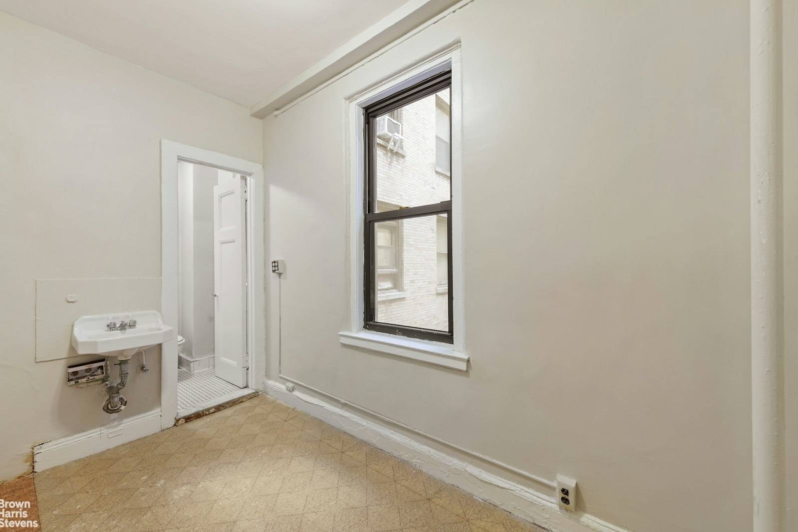 Manhattan, NY 10024,345 W 88TH Street #5H