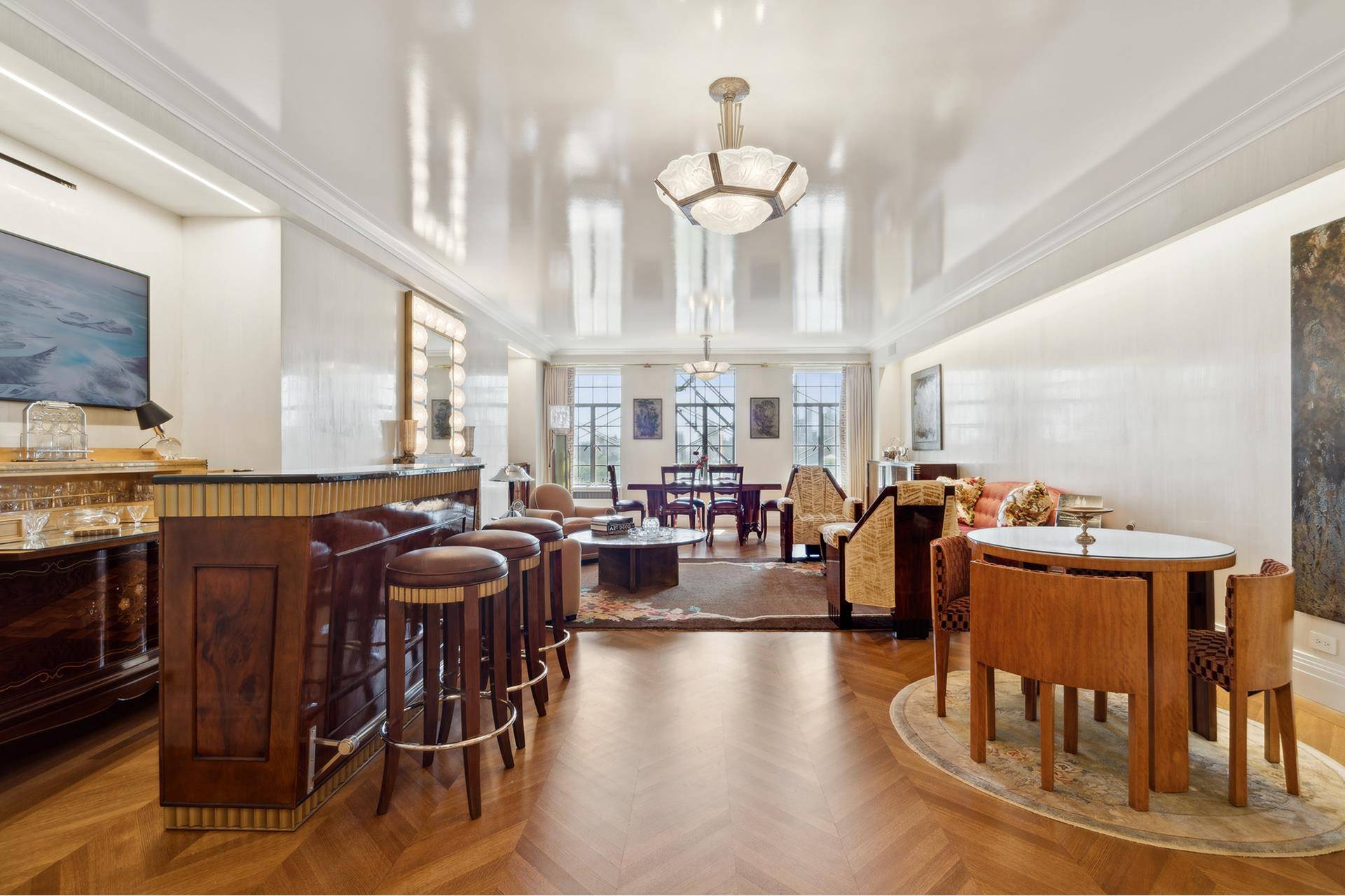Manhattan, NY 10024,300 CENTRAL Park W #12G2