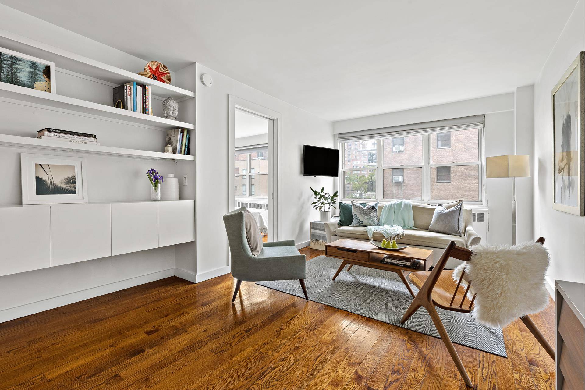 Manhattan, NY 10016,166 E 35TH Street #7C
