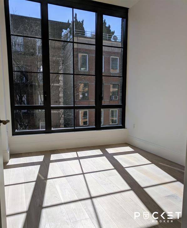 Manhattan, NY 10009,438 E 12th Street #5-P