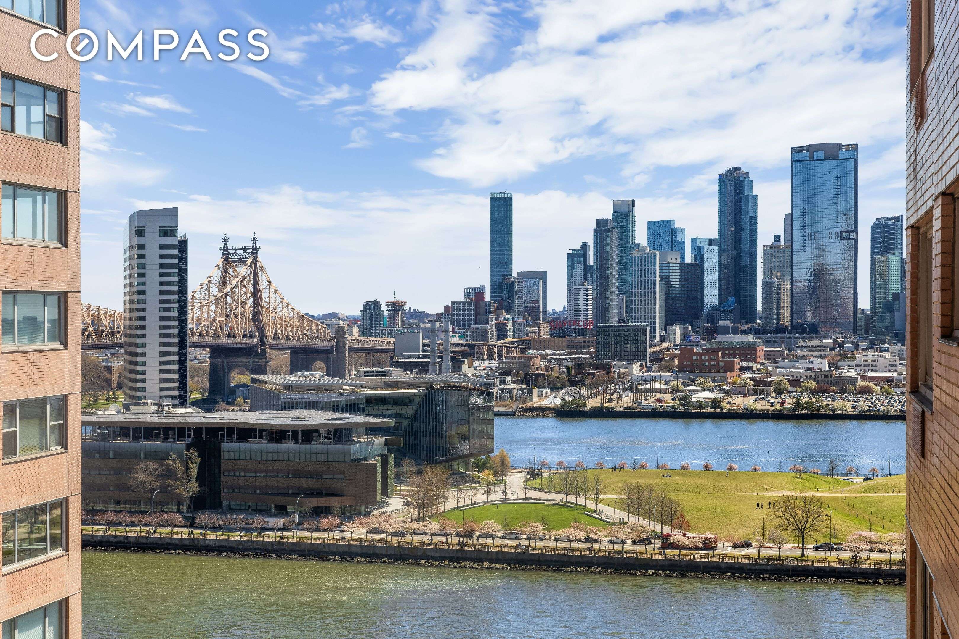 Manhattan, NY 10022,25 Sutton Place S #18L
