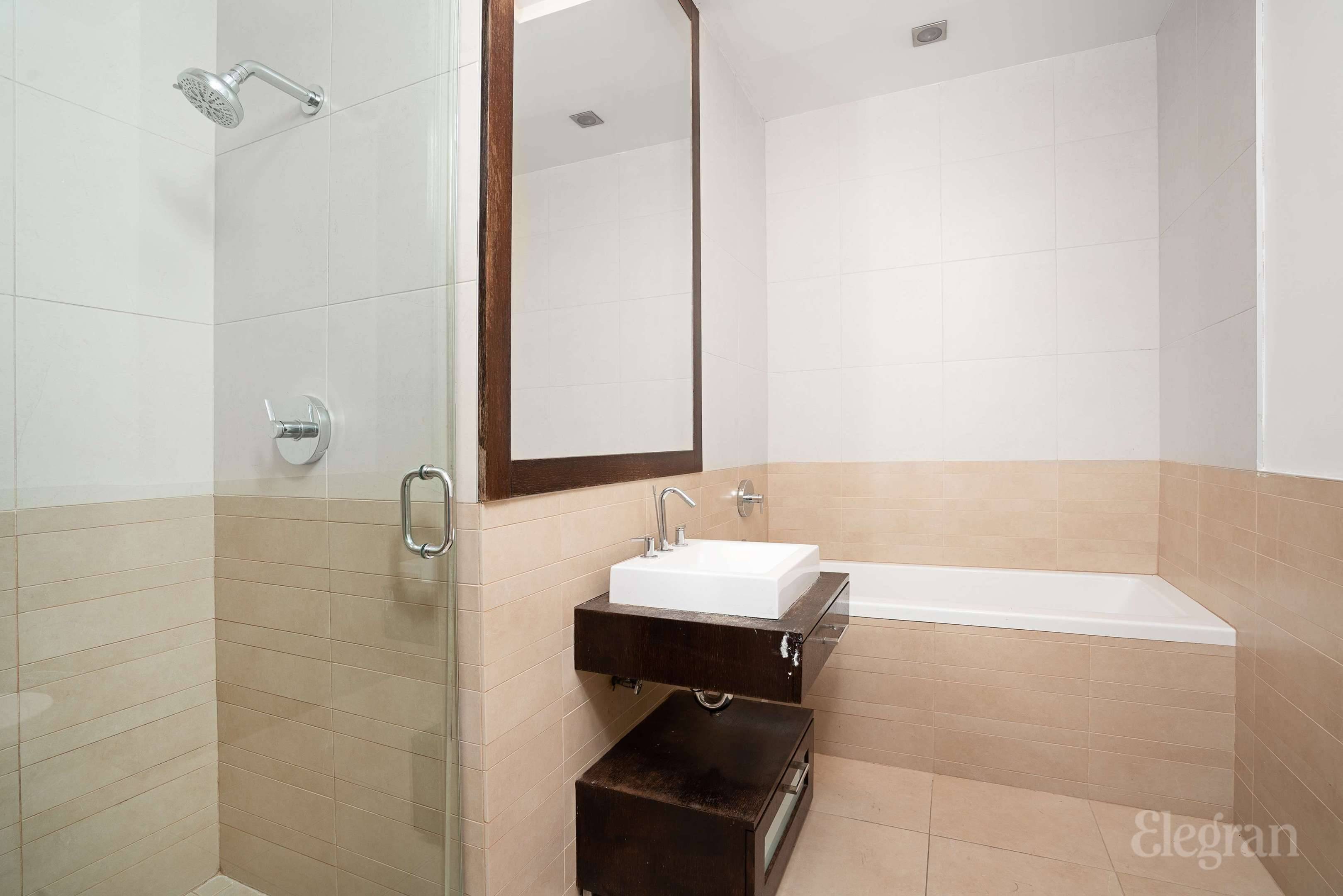 Manhattan, NY 10016,11 E 36th Street #406