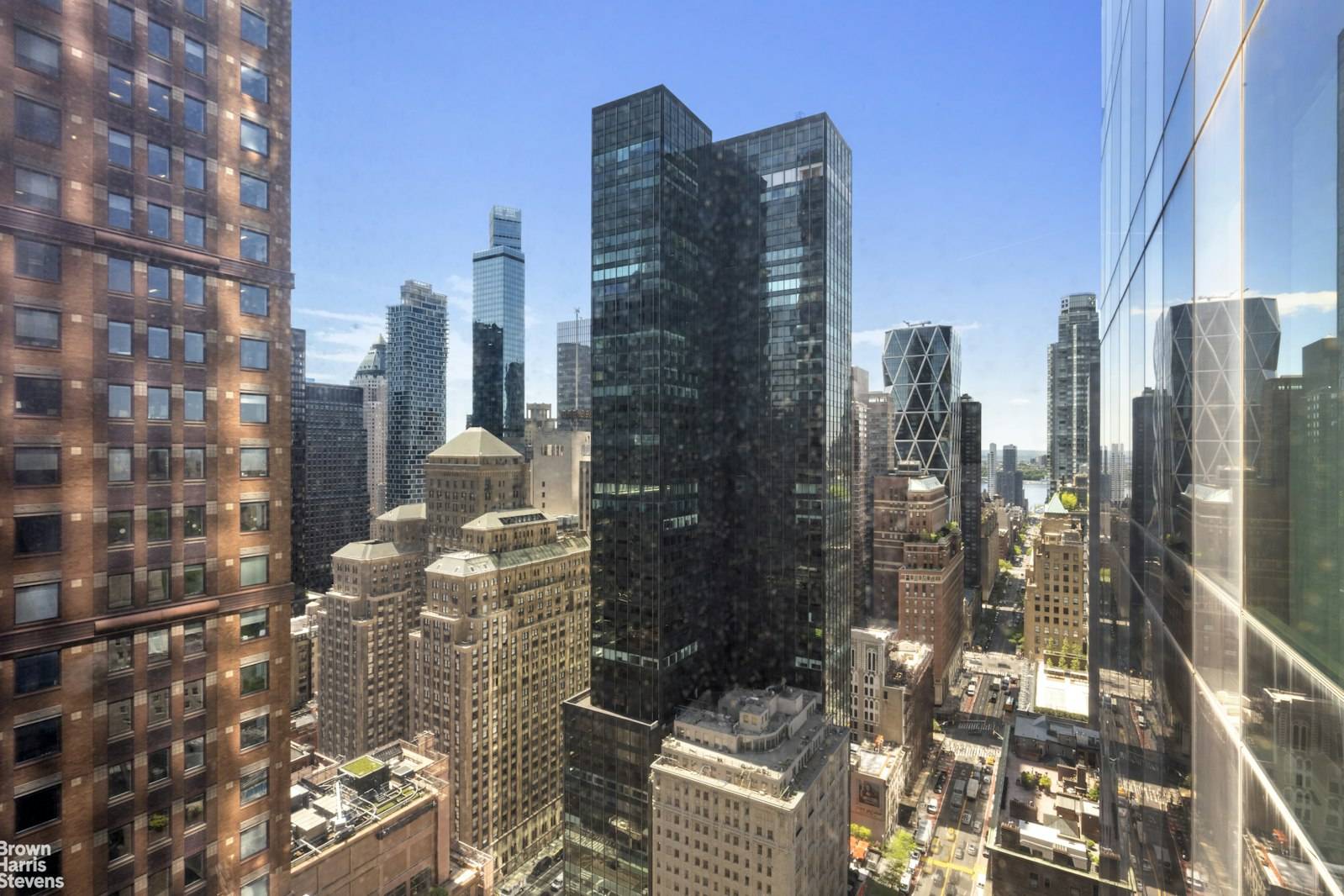 Manhattan, NY 10019,157 W 57TH Street #38E
