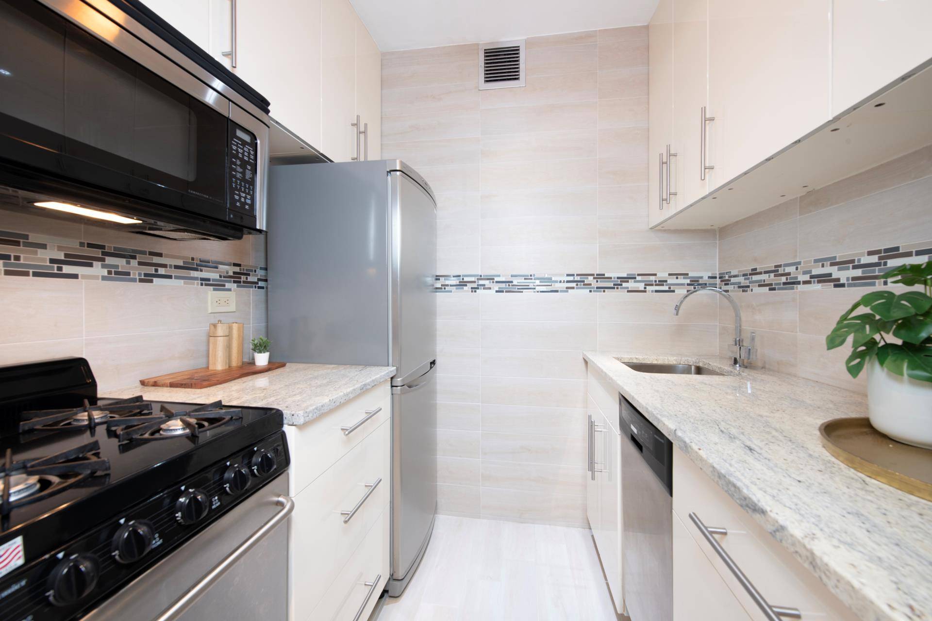 Manhattan, NY 10065,160 E 65TH Street #8A