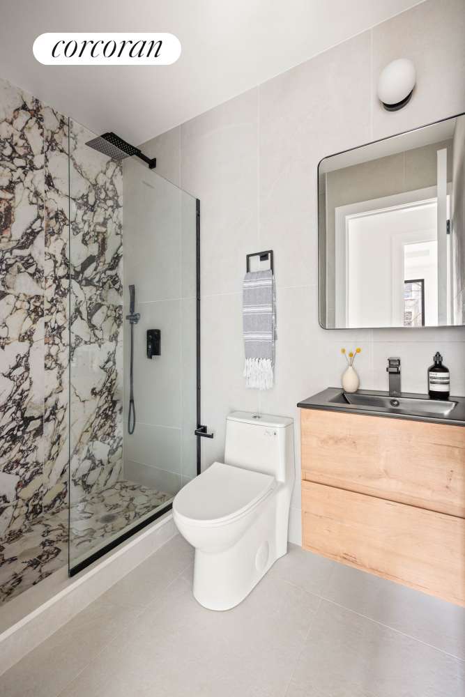 Brooklyn, NY 11221,726 MADISON Street #2A