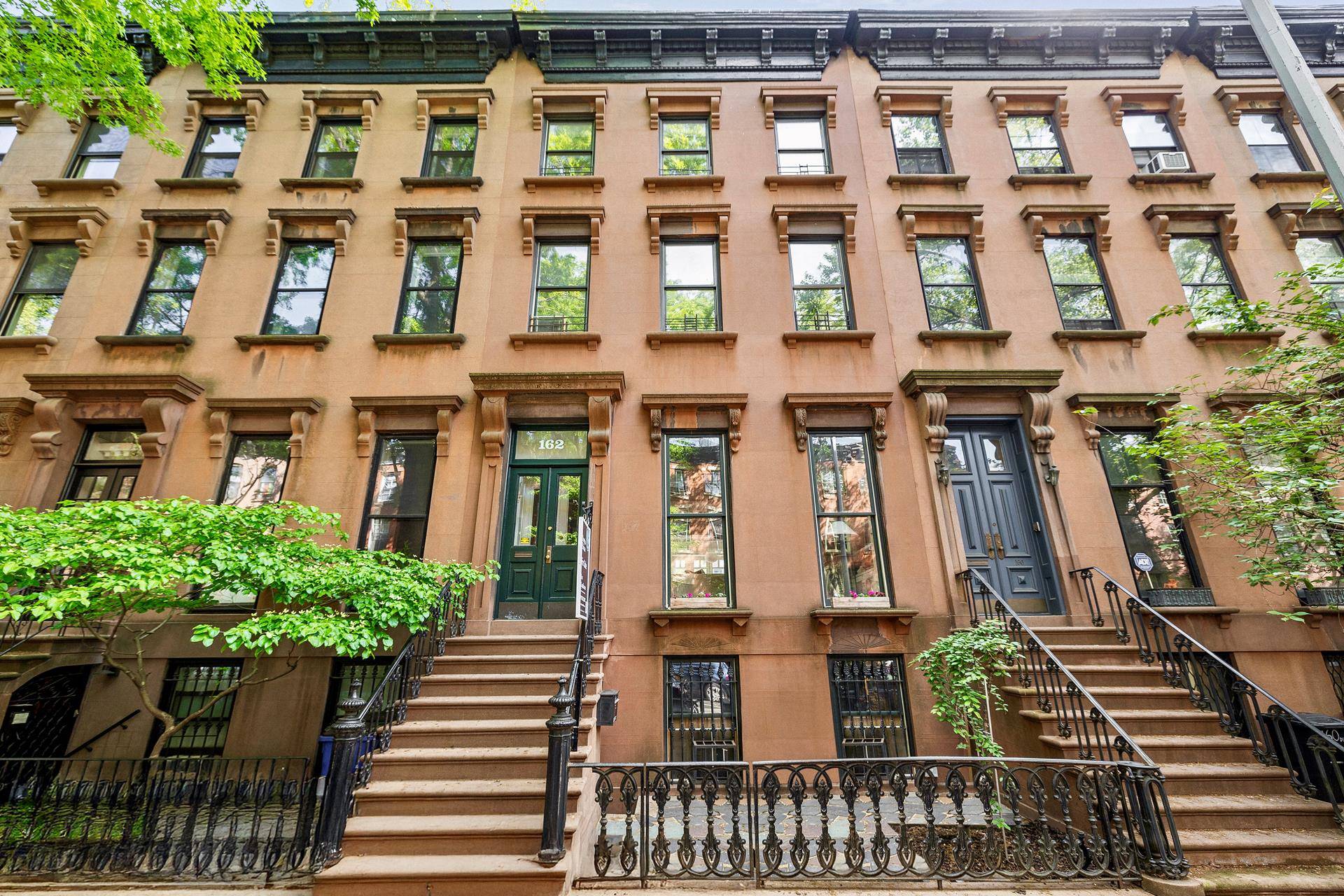 Brooklyn, NY 11217,162 DEAN Street