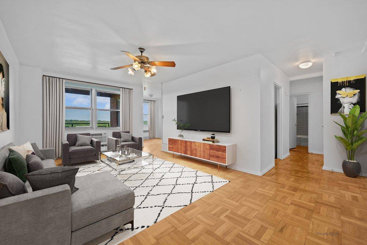 Bronx, NY 10471,5500 FIELDSTON Road #8CC