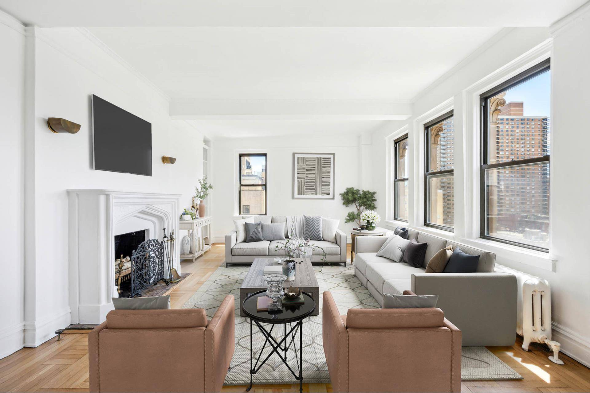 Manhattan, NY 10003,25 E 9TH Street #12A