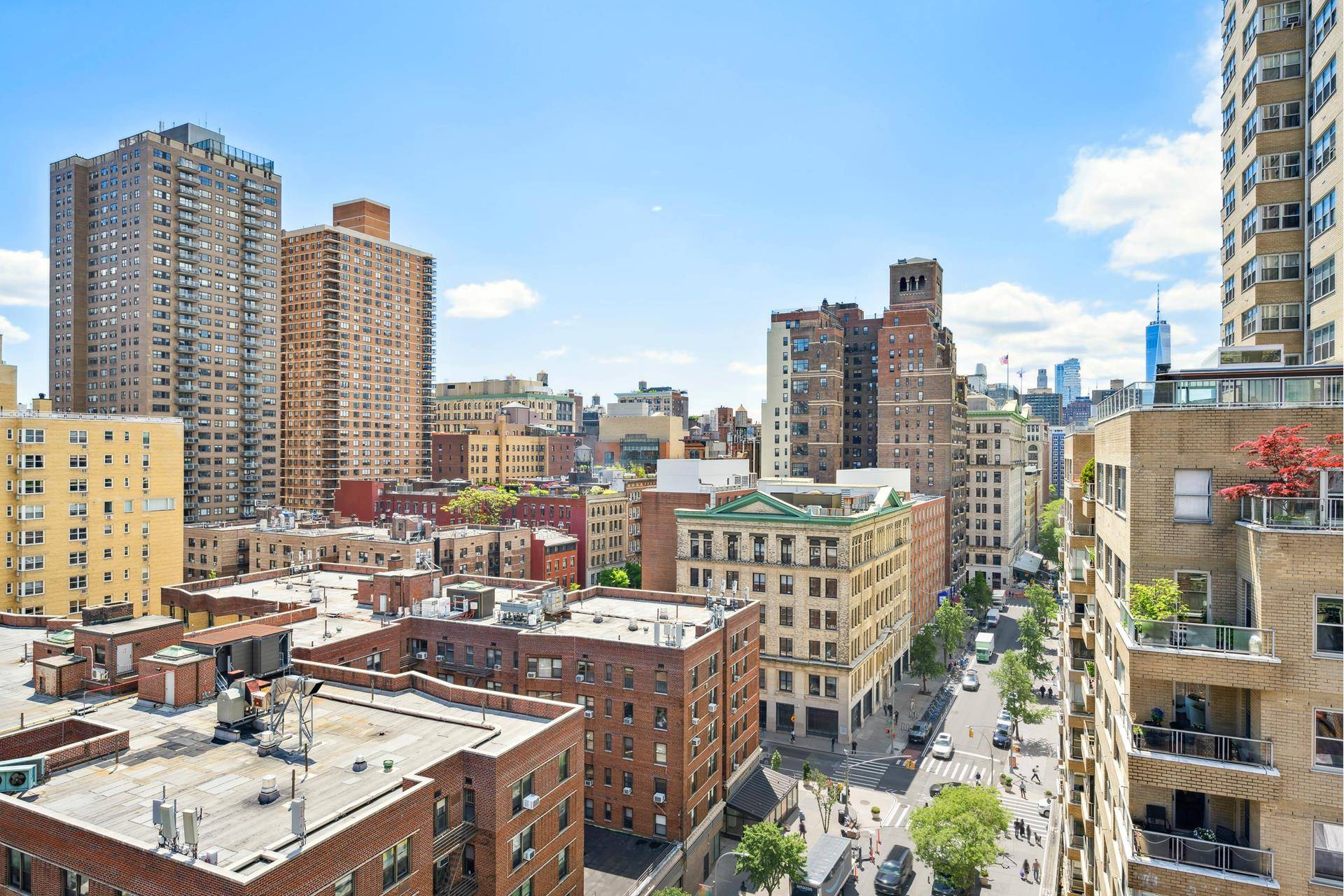Manhattan, NY 10003,25 E 9TH Street #12A