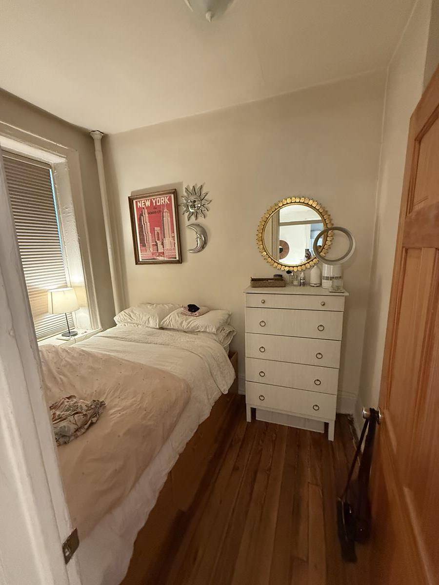 Manhattan, NY 10012,234-236 Thompson Street #25