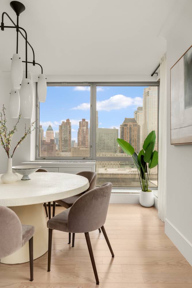 Manhattan, NY 10023,1965 BROADWAY #20A