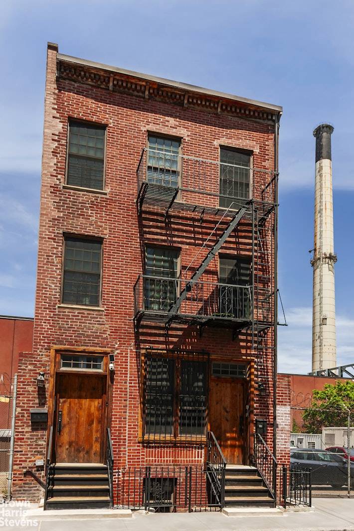 Brooklyn, NY 11201,301 WATER Street
