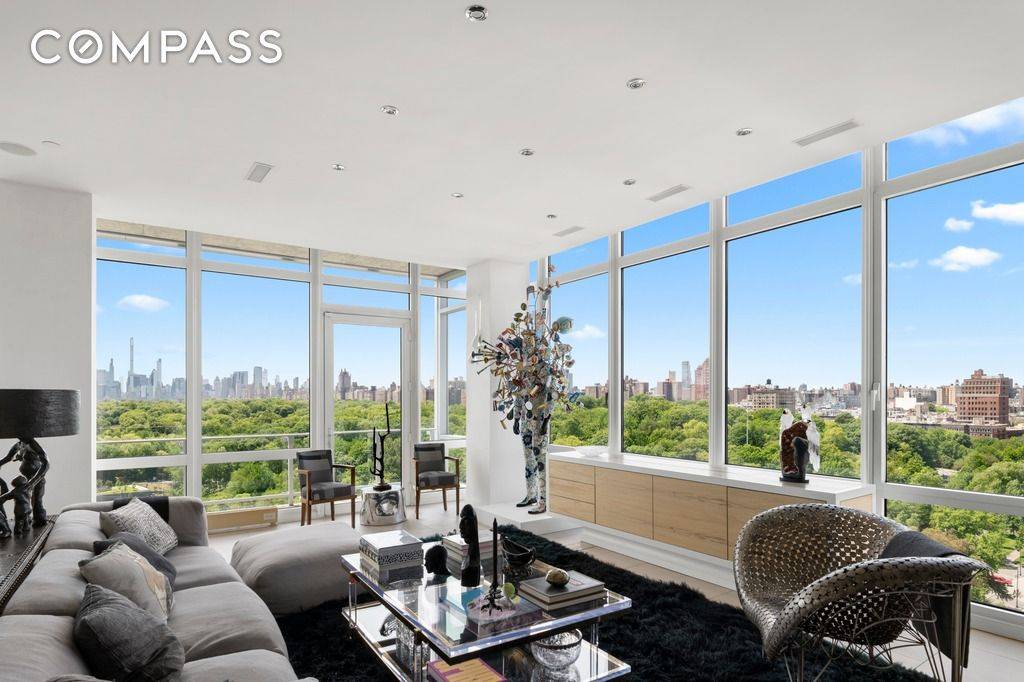 Manhattan, NY 10026,111 Central Park N #PHB