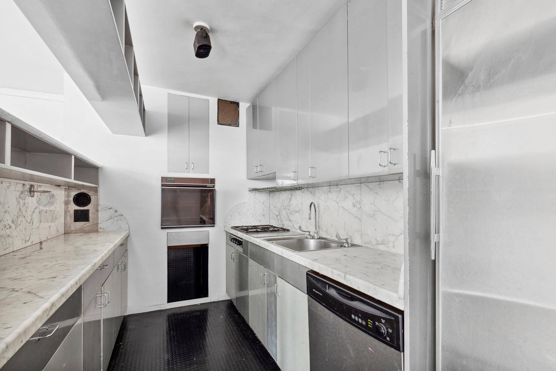 Manhattan, NY 10016,300 E 33RD Street #9M