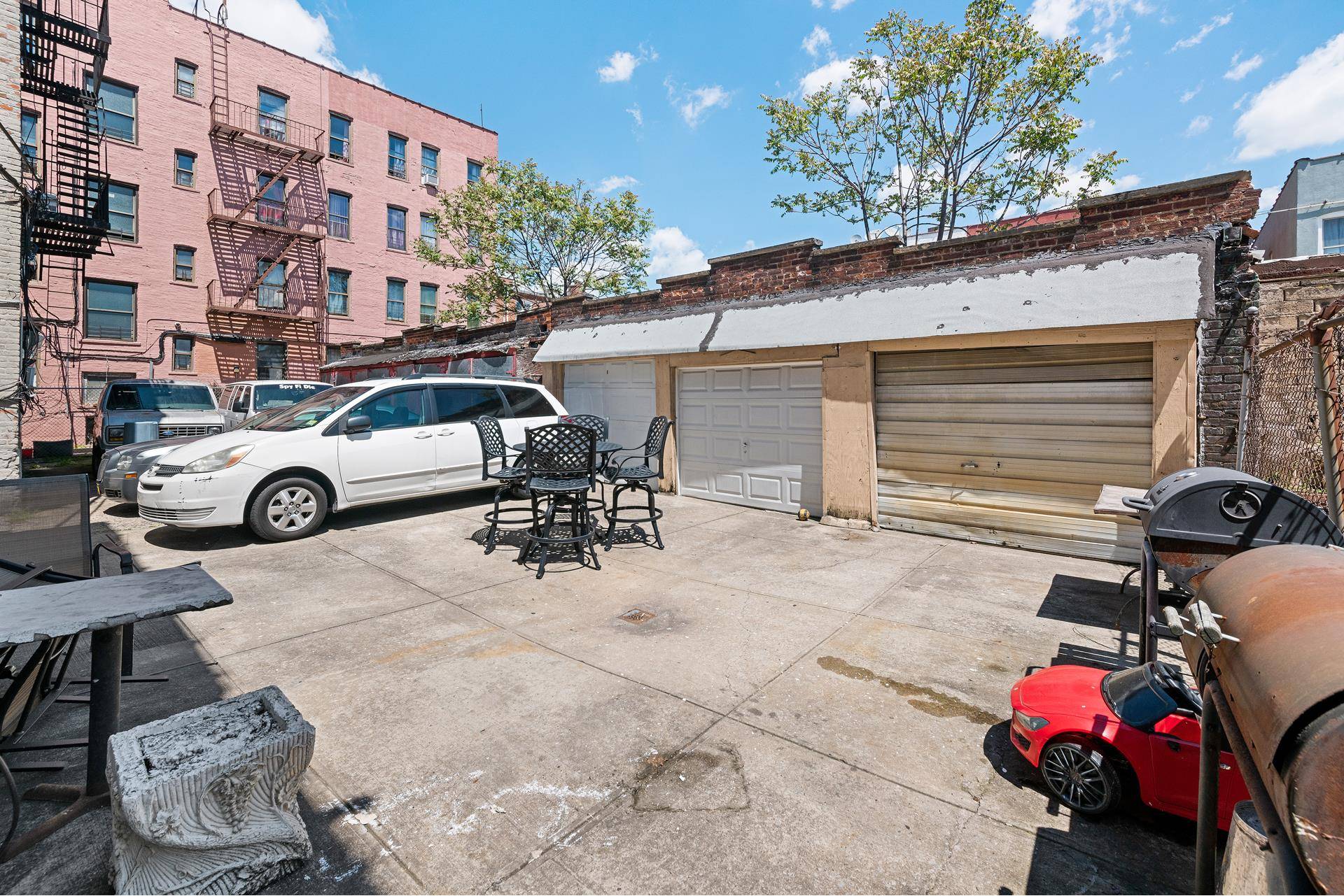 Brooklyn, NY 11212,445 E 95TH Street