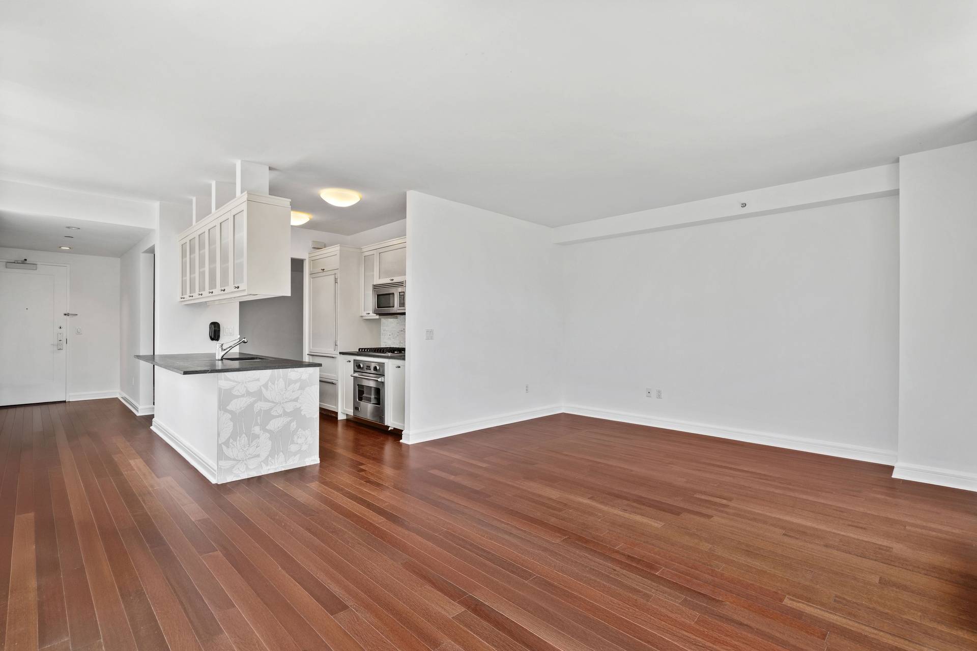 Manhattan, NY 10069,80 Riverside Boulevard #15-E