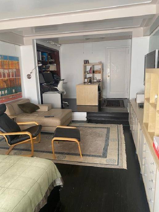 Manhattan, NY 10016,10 Park Avenue #18-C