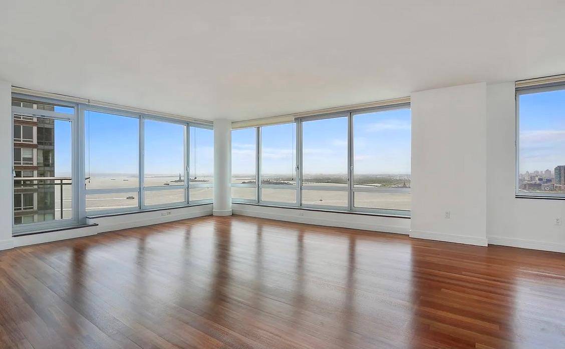 Manhattan, NY 10004,30 WEST Street #20F