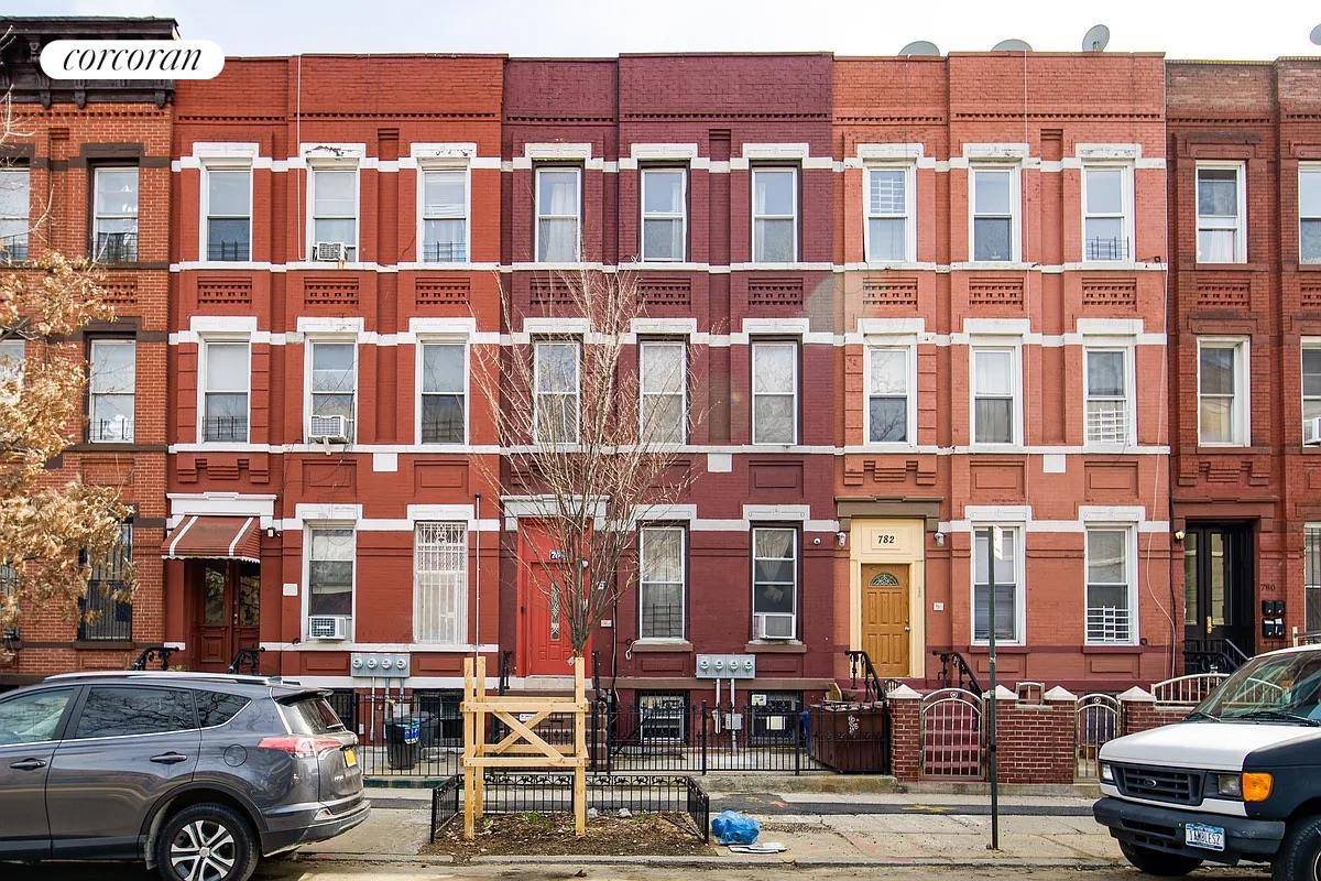 Brooklyn, NY 11233,784 HALSEY Street