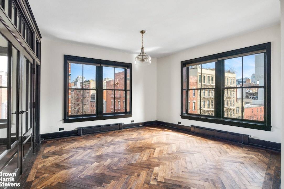 Manhattan, NY 10012,211 ELIZABETH Street #5N