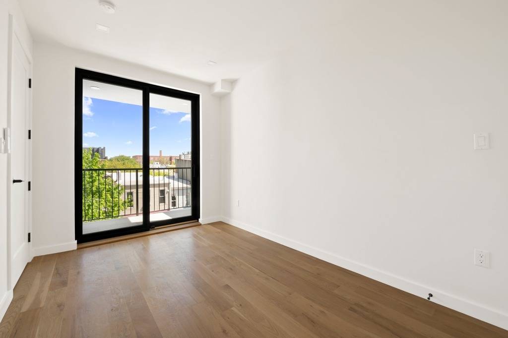 Brooklyn, NY 11221,78 Harman Street #2-R