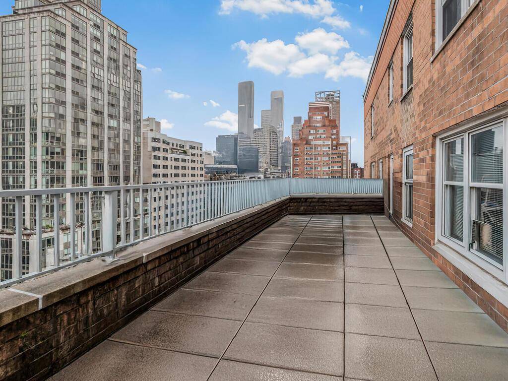 Manhattan, NY 10065,333 E 66th Street #12-C