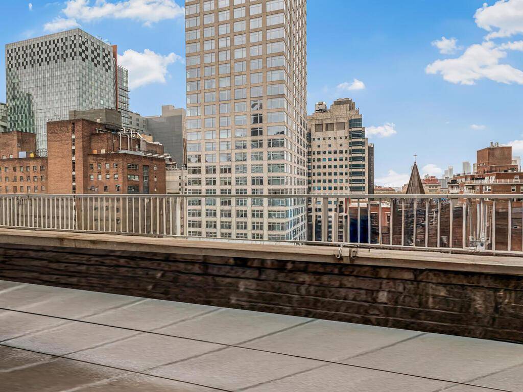 Manhattan, NY 10065,333 E 66th Street #12-C