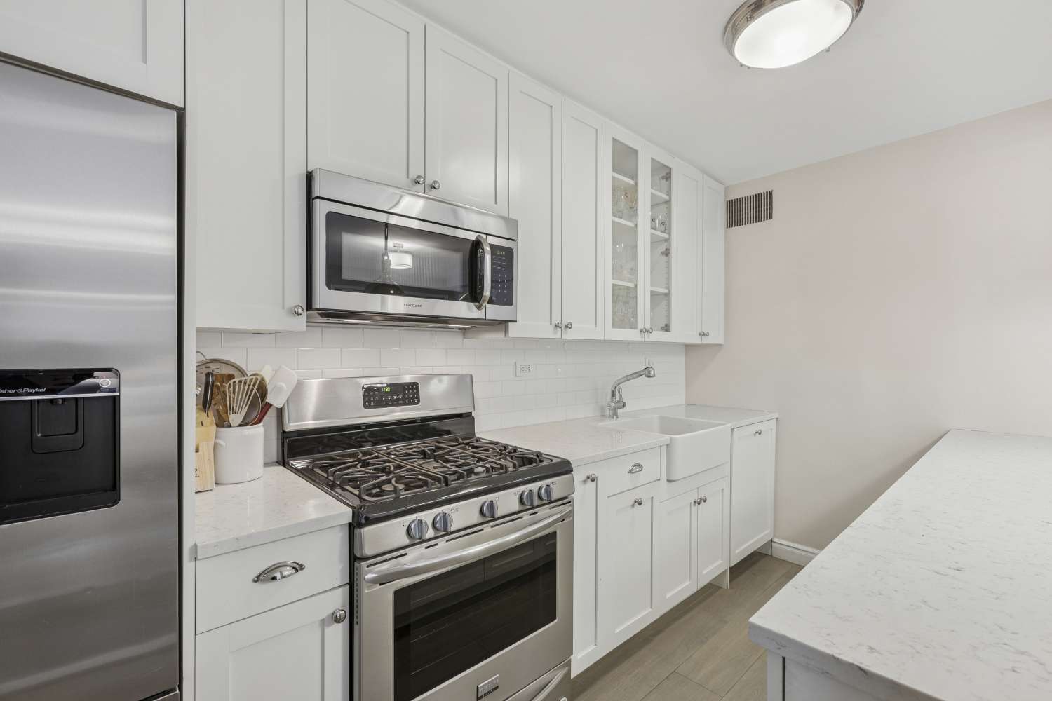 Manhattan, NY 10021,315 E 70TH Street #9A