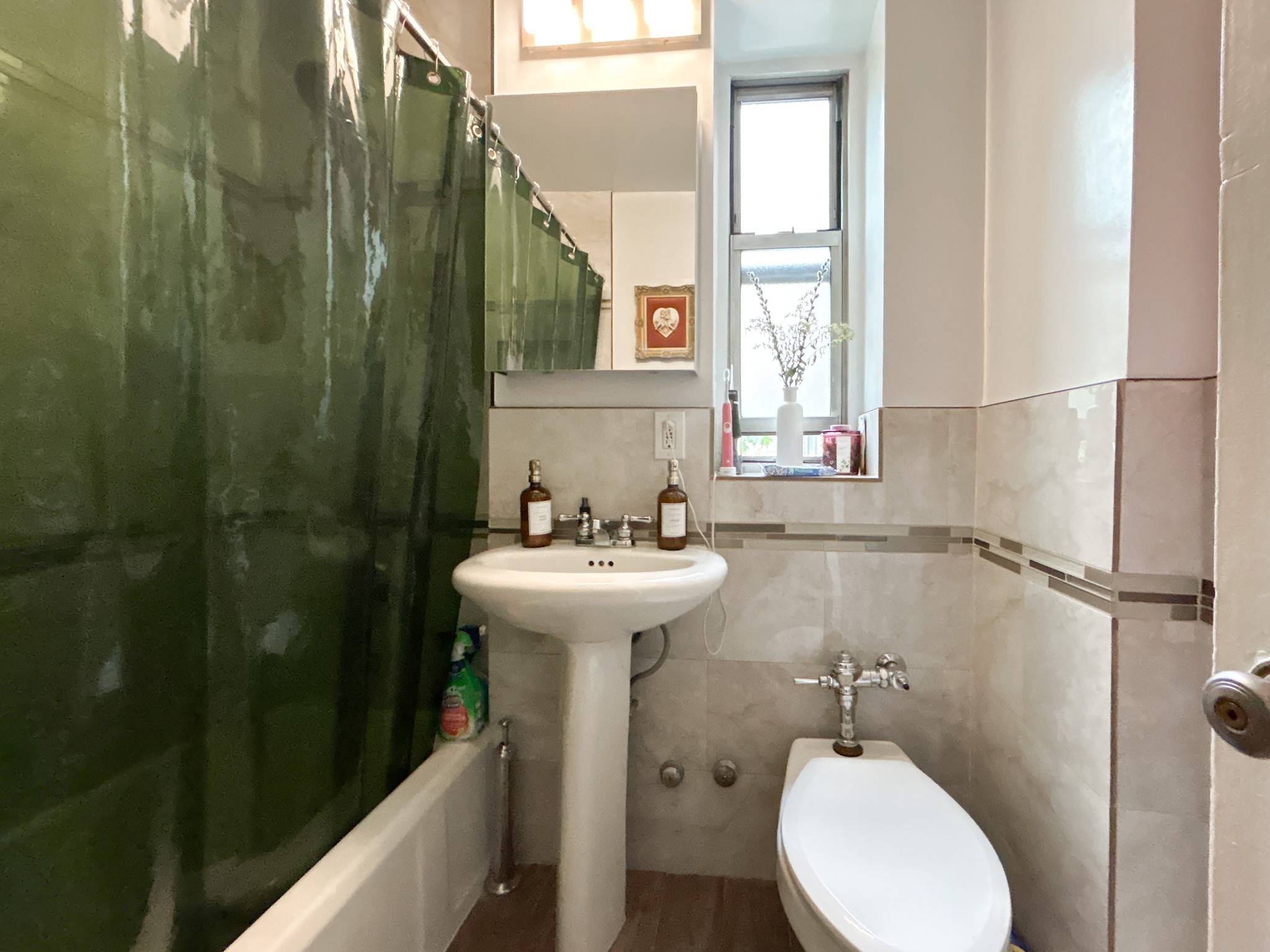 Manhattan, NY 10033,100 Bennett Avenue #4B