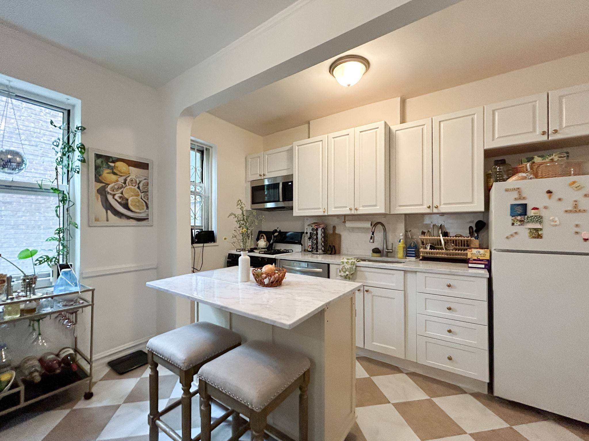 Manhattan, NY 10033,100 Bennett Avenue #4B