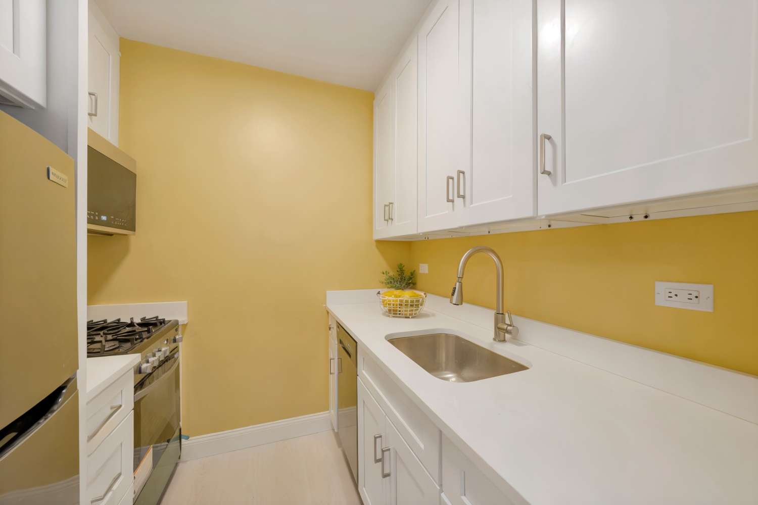 Manhattan, NY 10028,233 E 86TH Street #4A