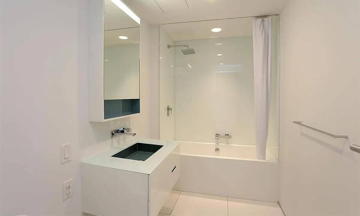 Manhattan, NY 10011,459 W 18TH Street #2