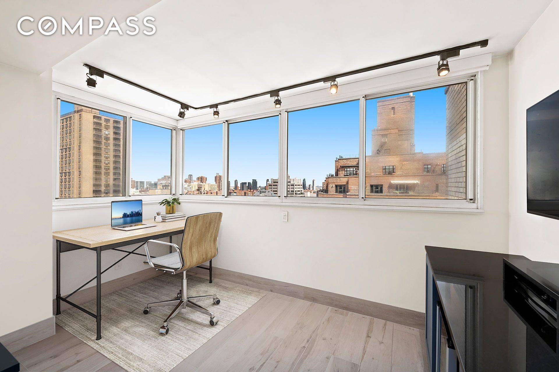 Manhattan, NY 10003,142 E 16th Street #22B