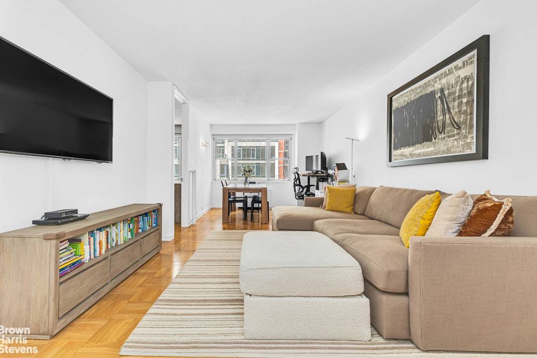 Manhattan, NY 10016,300 E 40TH Street #20S