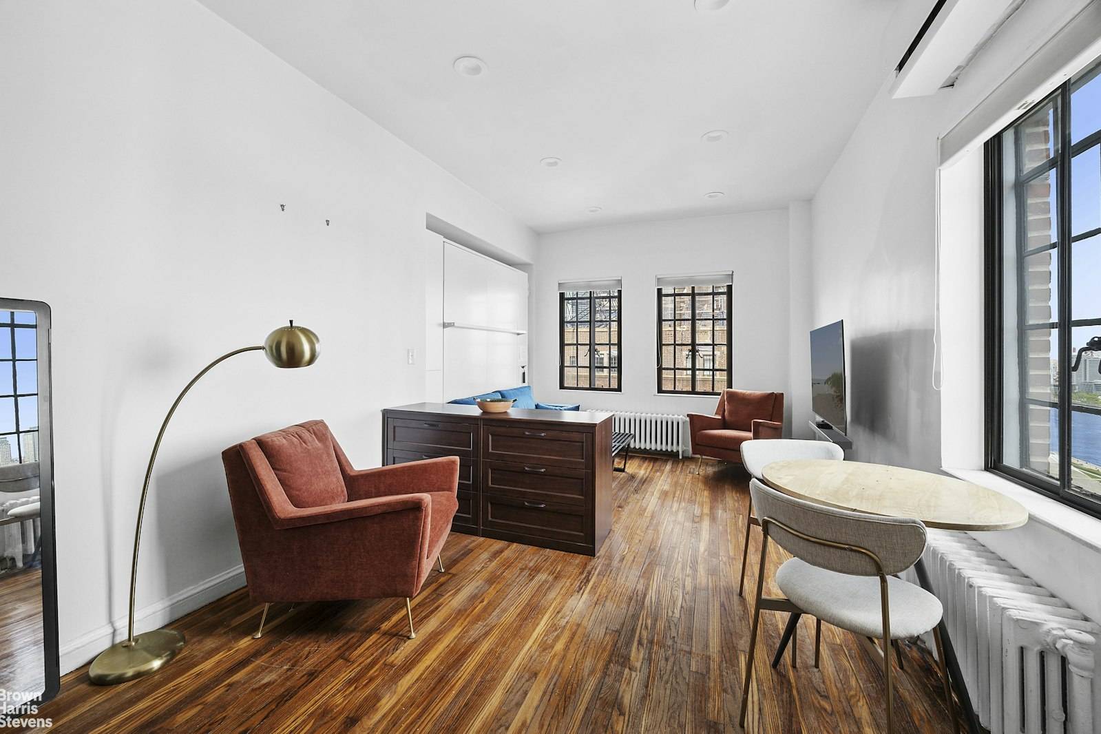 Manhattan, NY 10017,25 TUDOR CITY Place #2101