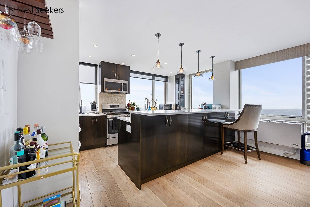 Manhattan, NY 10128,215-217 E 96th Street #PH-H