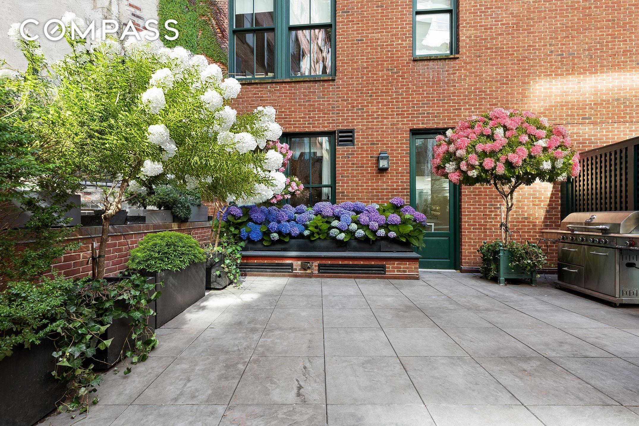 Manhattan, NY 10013,52 Laight Street #2