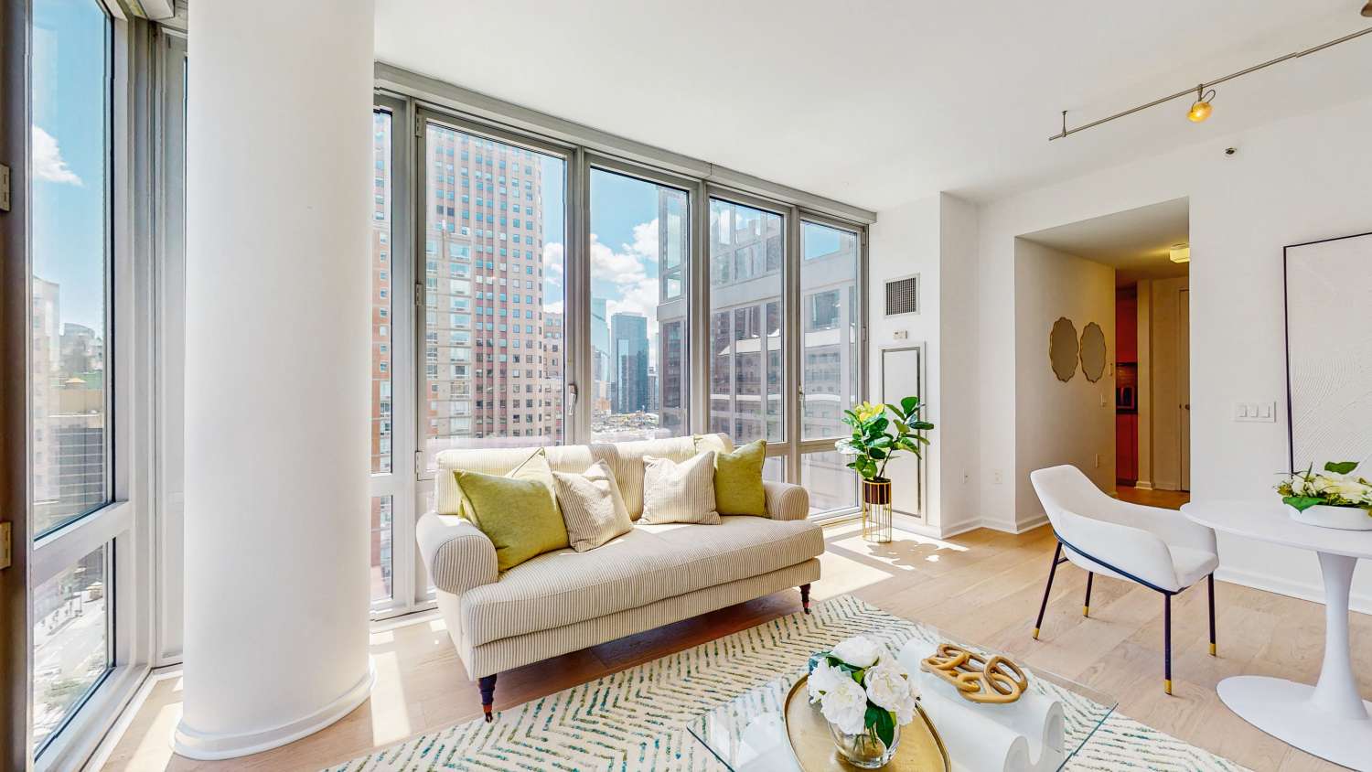 Manhattan, NY 10019,310 W 52ND Street #17A