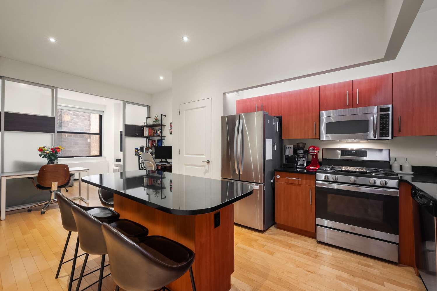 Manhattan, NY 10004,20 WEST Street #15H