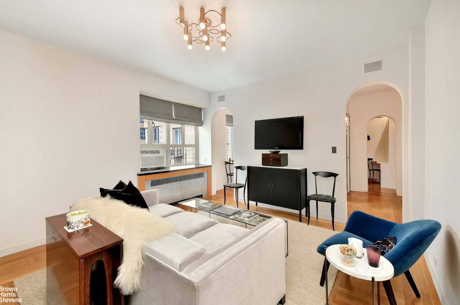 Manhattan, NY 10011,165 W 20TH Street #6F