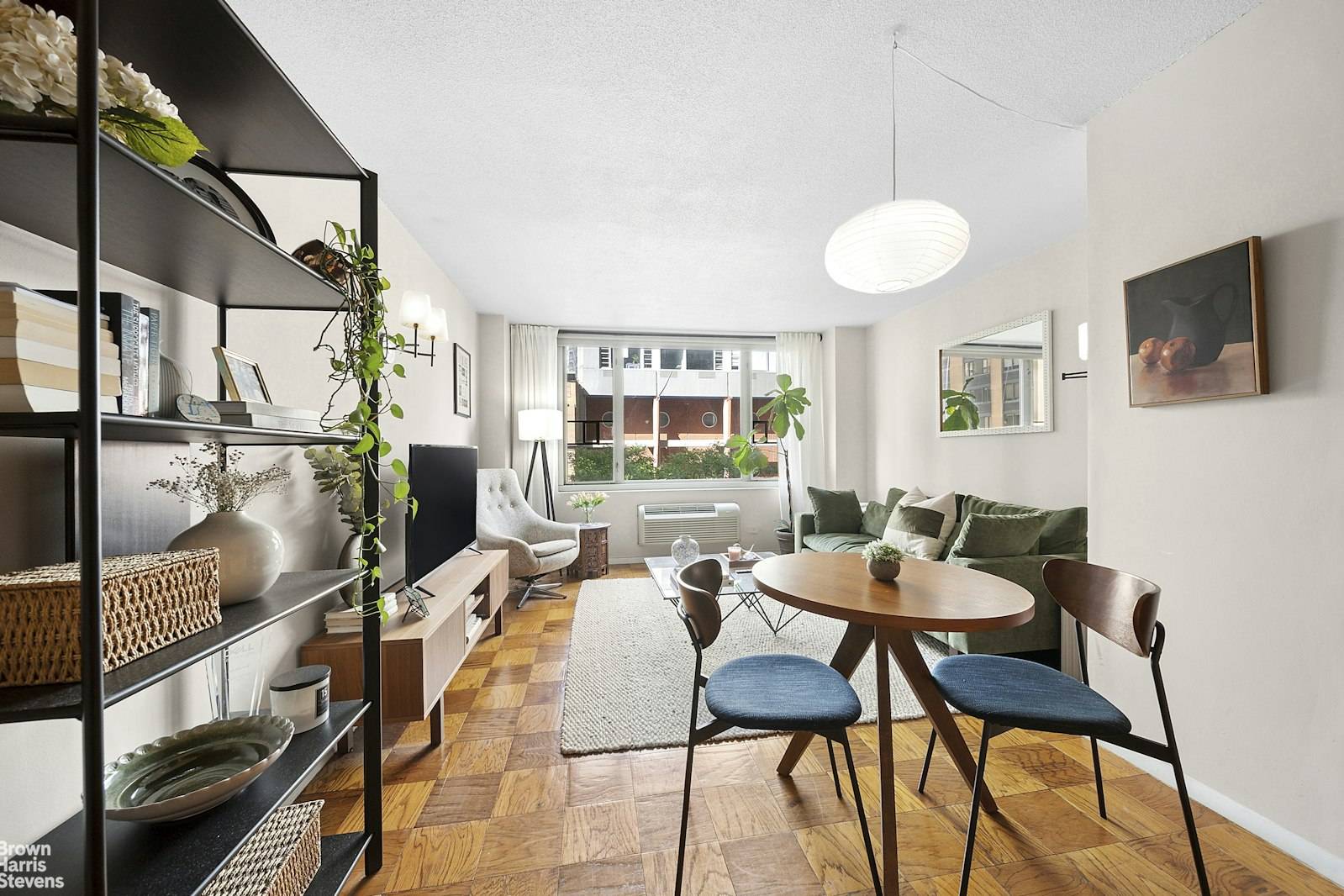 Manhattan, NY 10023,130 W 67TH Street #5L