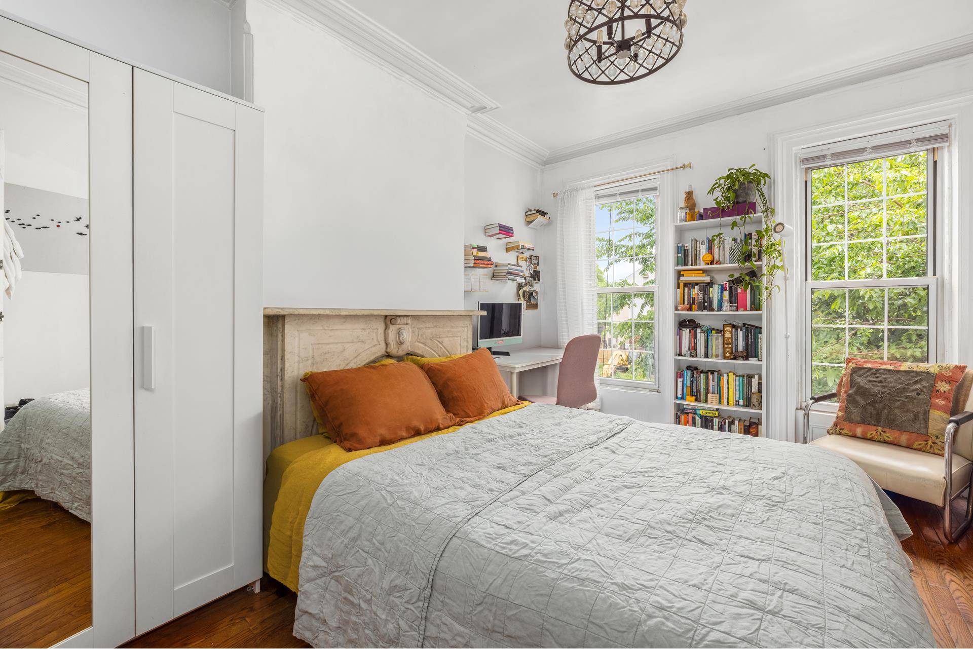 Brooklyn, NY 11221,638 MONROE Street