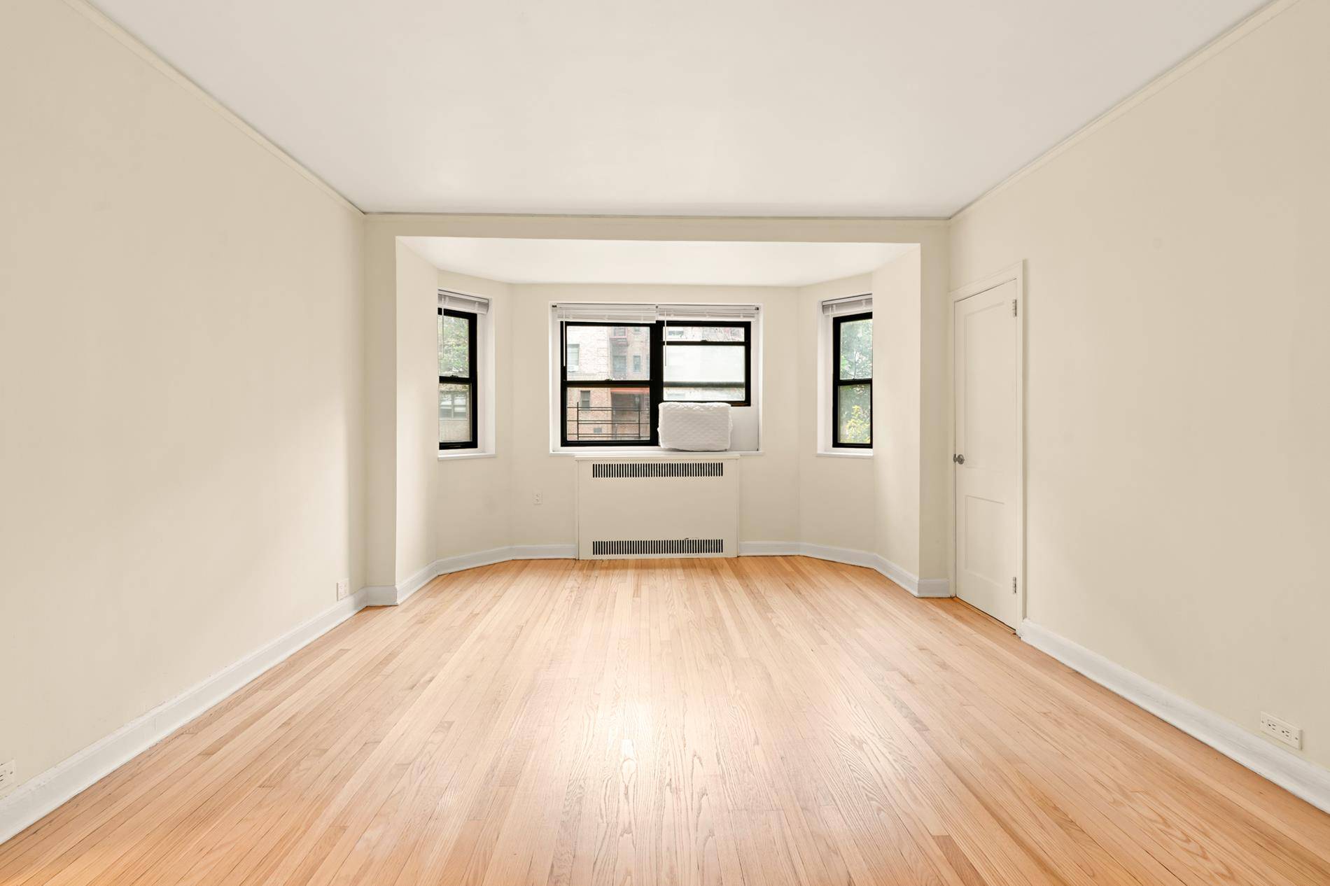 Queens, NY 11372,34-21 78th Street #1-H