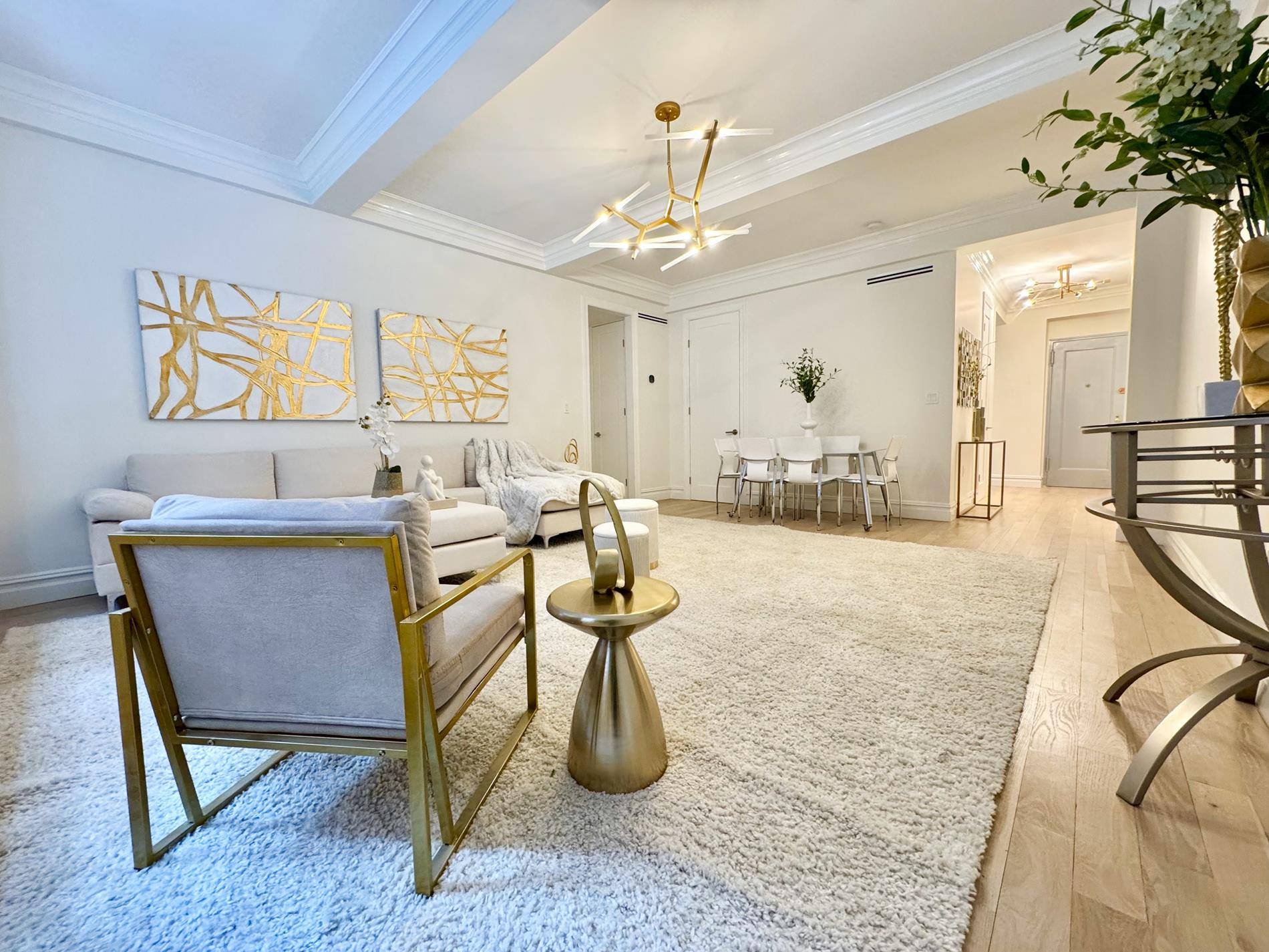 Manhattan, NY 10019,140 W 58th Street #3-A