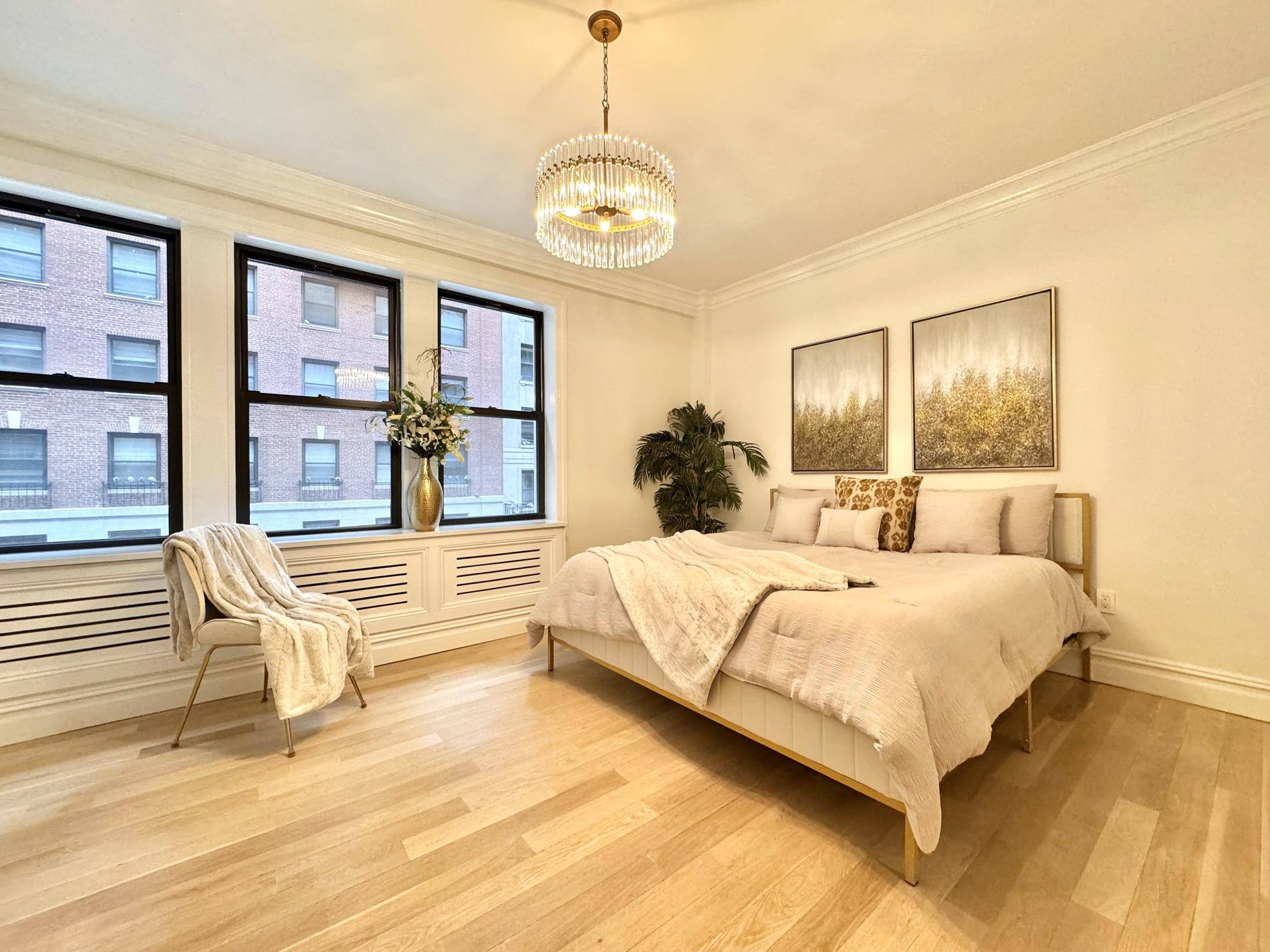 Manhattan, NY 10019,140 W 58th Street #3-A