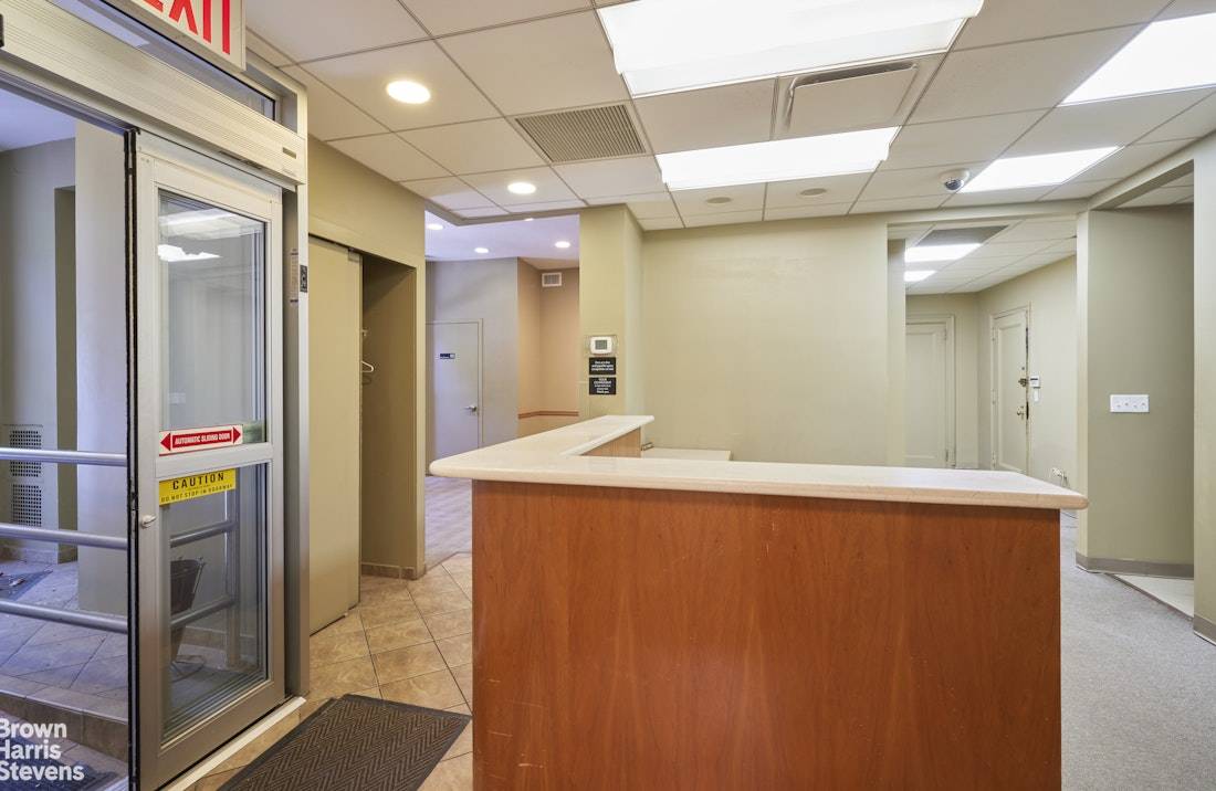 Manhattan, NY 10128,1115 5TH Avenue #1A