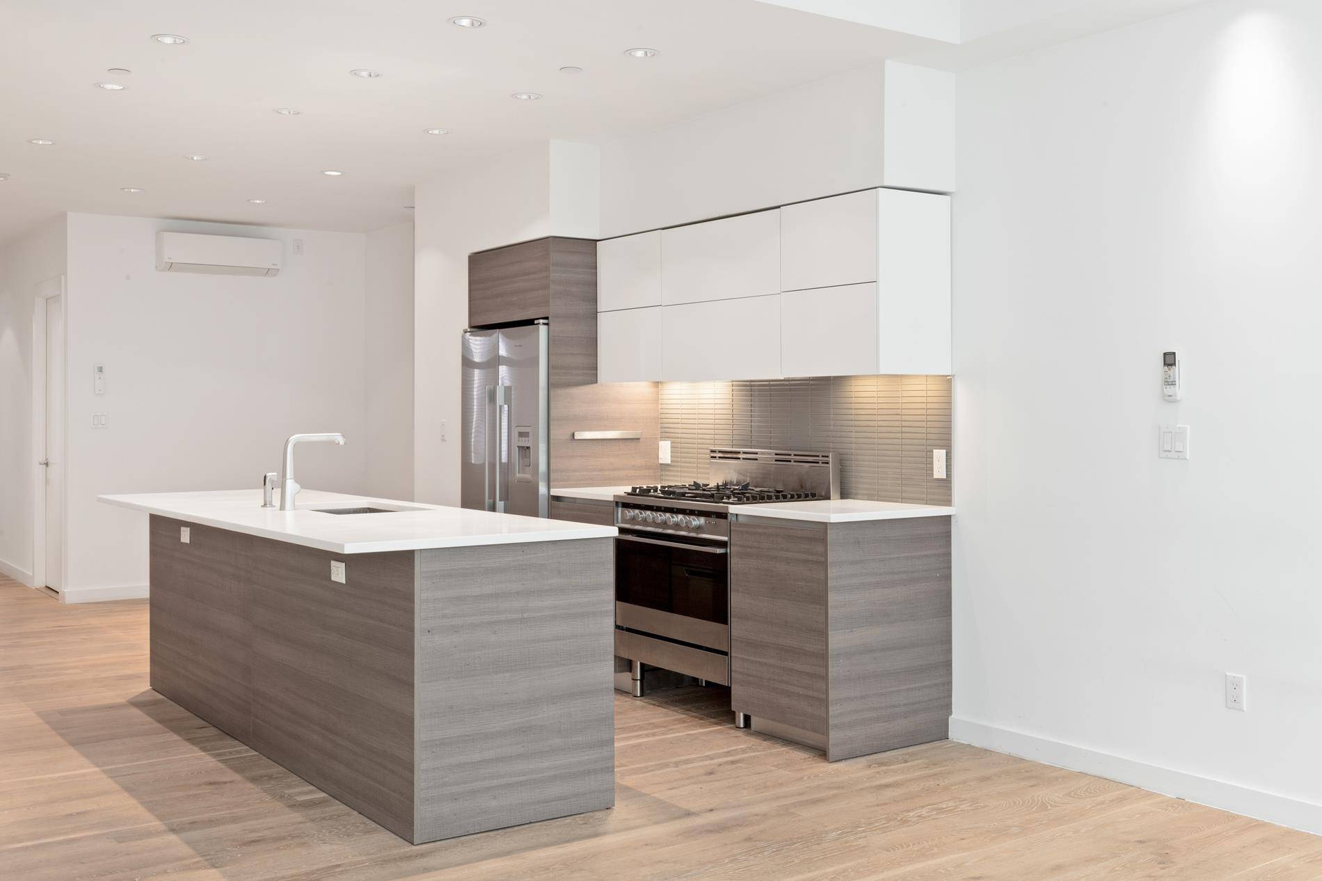 Manhattan, NY 10025,241 W 107th Street #2-FLR