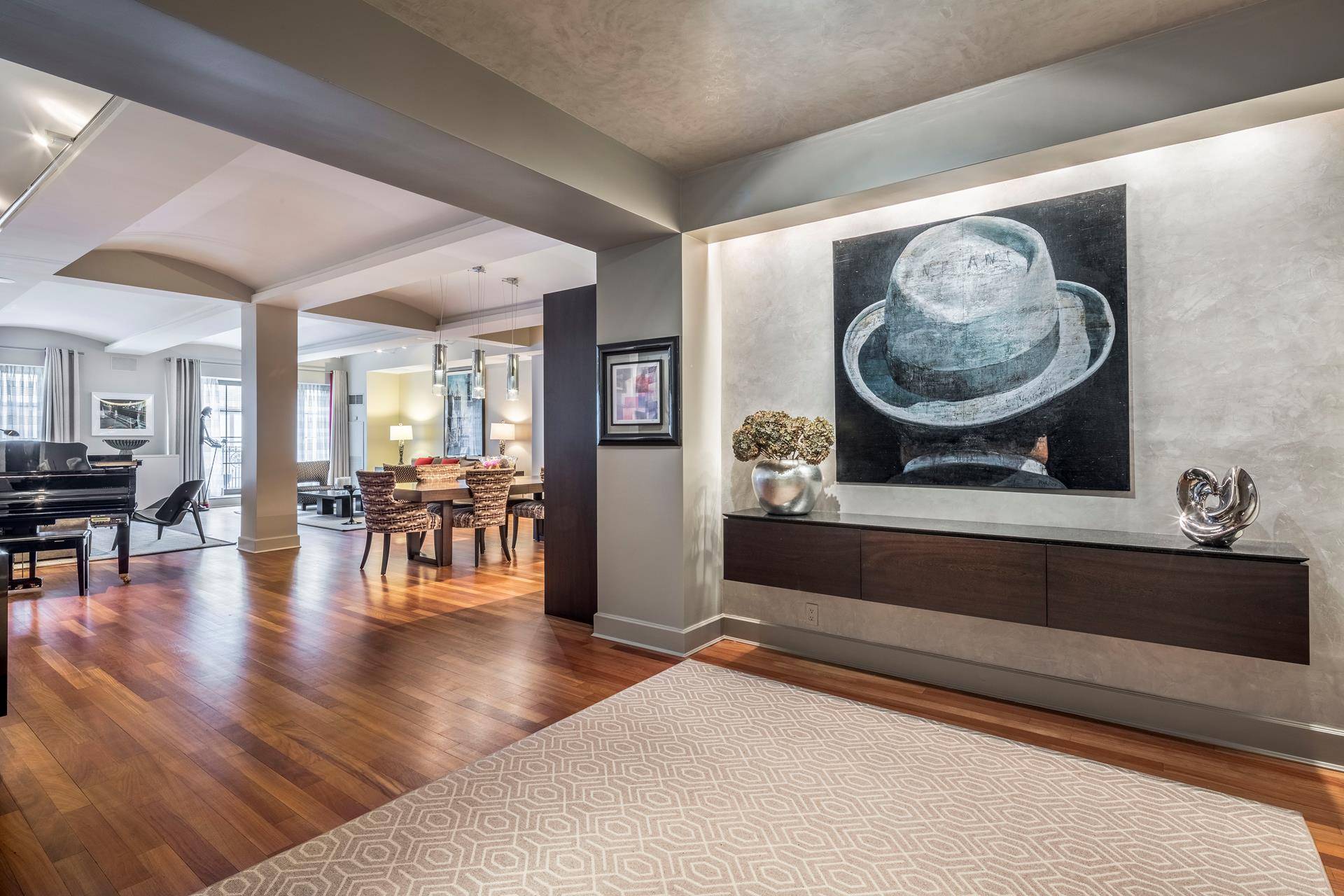 Manhattan, NY 10023,43 W 64TH Street #6A