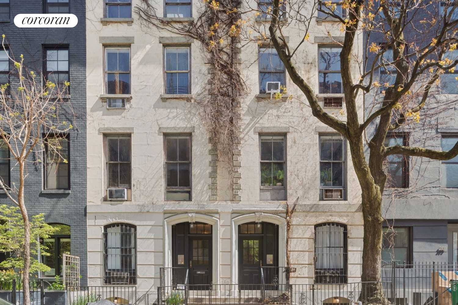 Manhattan, NY 10011,205-207 W 22nd Street