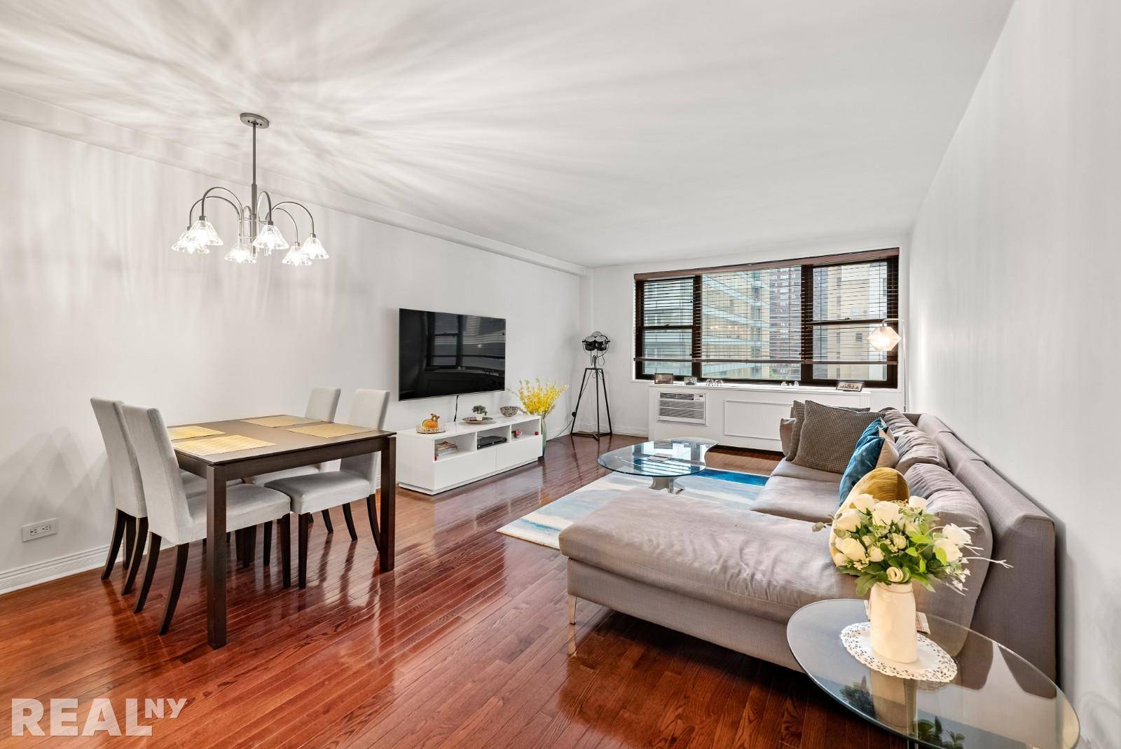 Manhattan, NY 10022,235 E 57th Street #14C